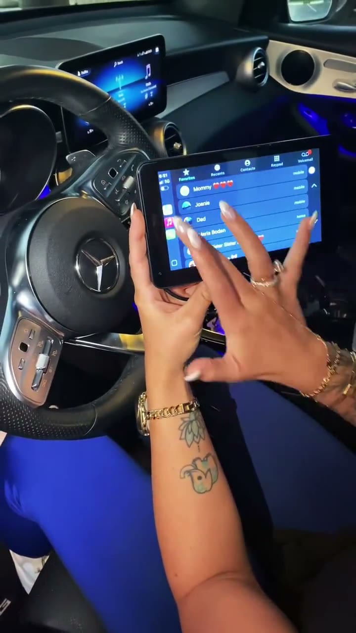 10.4-Inch Single-DIN Touchscreen Car Stereo with CarPlay and Android Auto detail 5